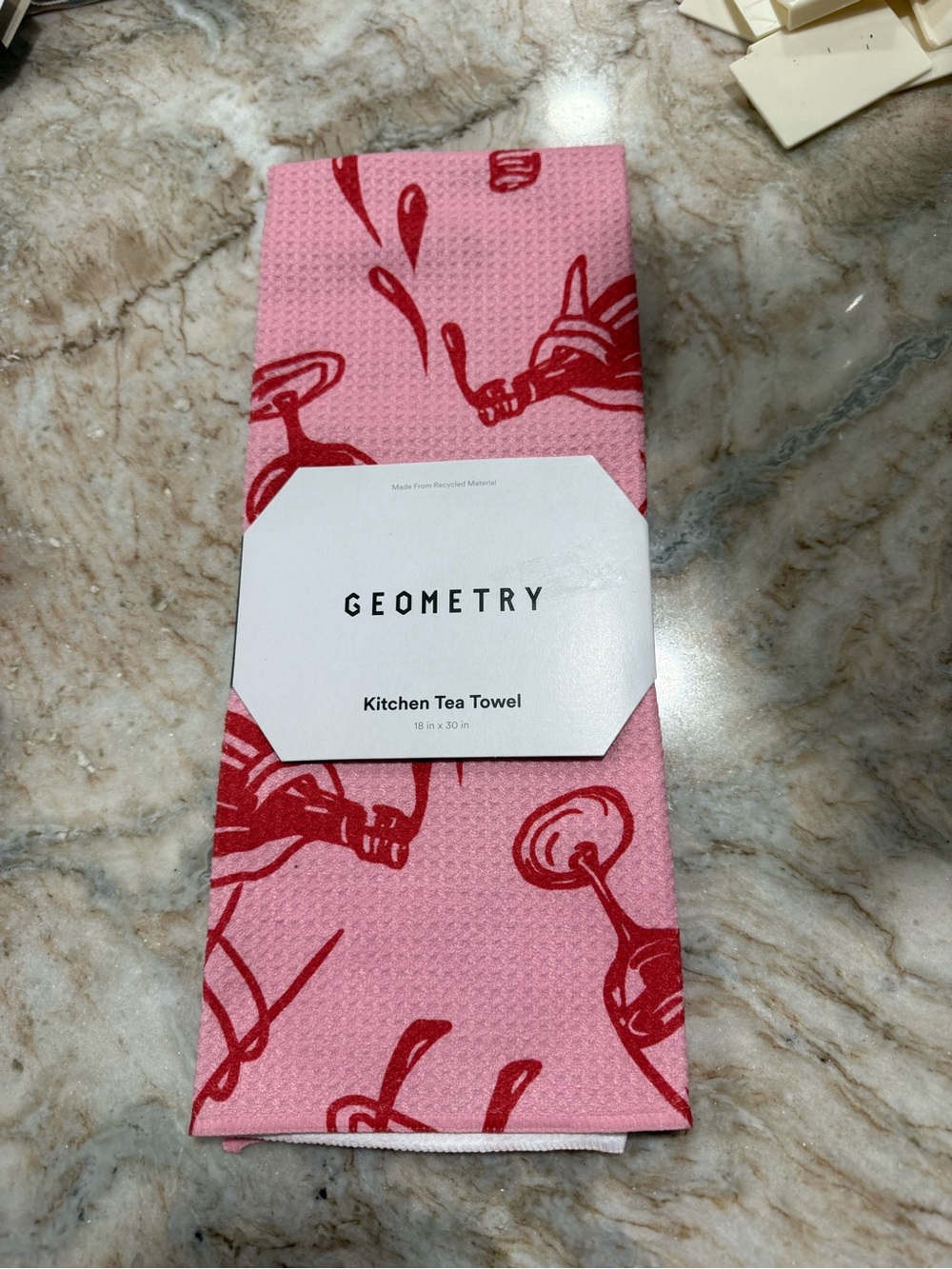 Geometry towel - Wining and Dining - Picture 2 of 3